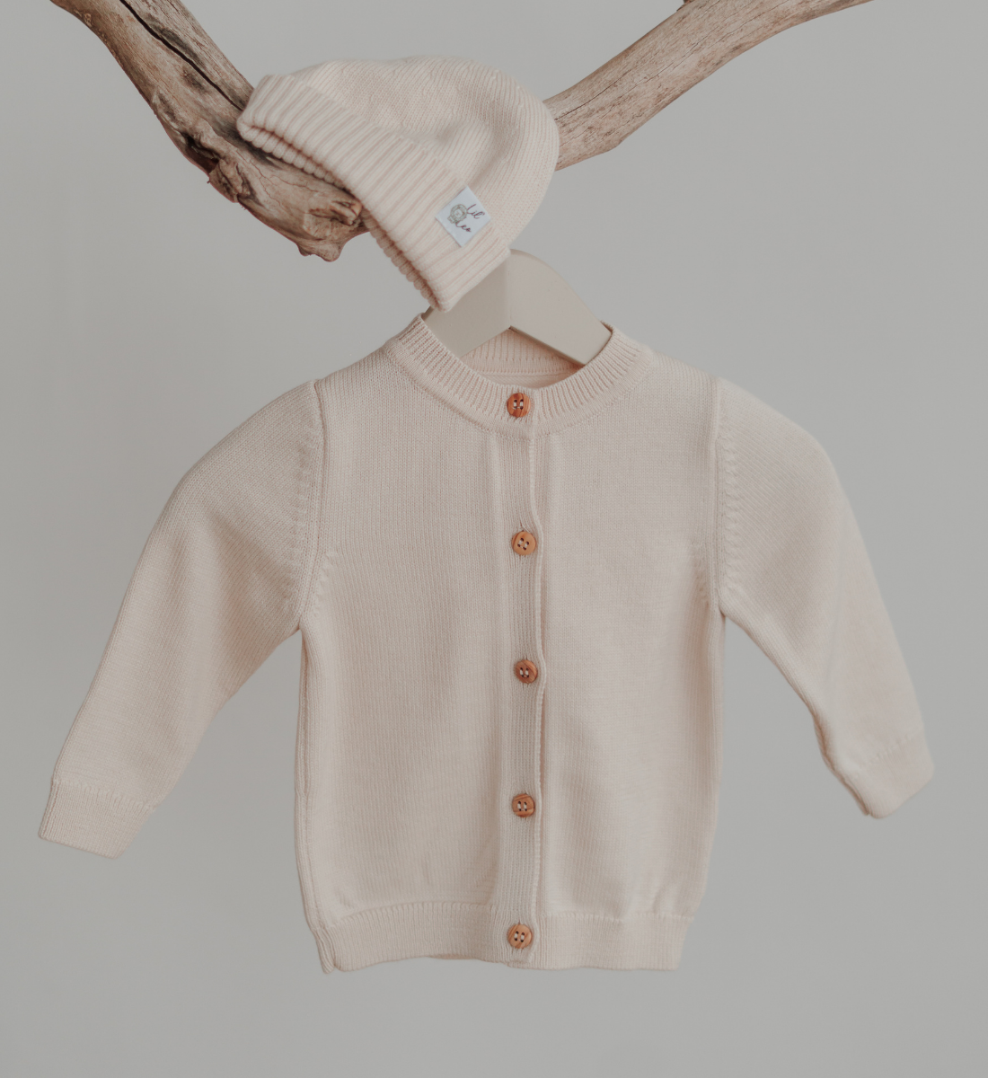 Beanie Cardigan Baby aus 100% Merinowolle Lil Leo