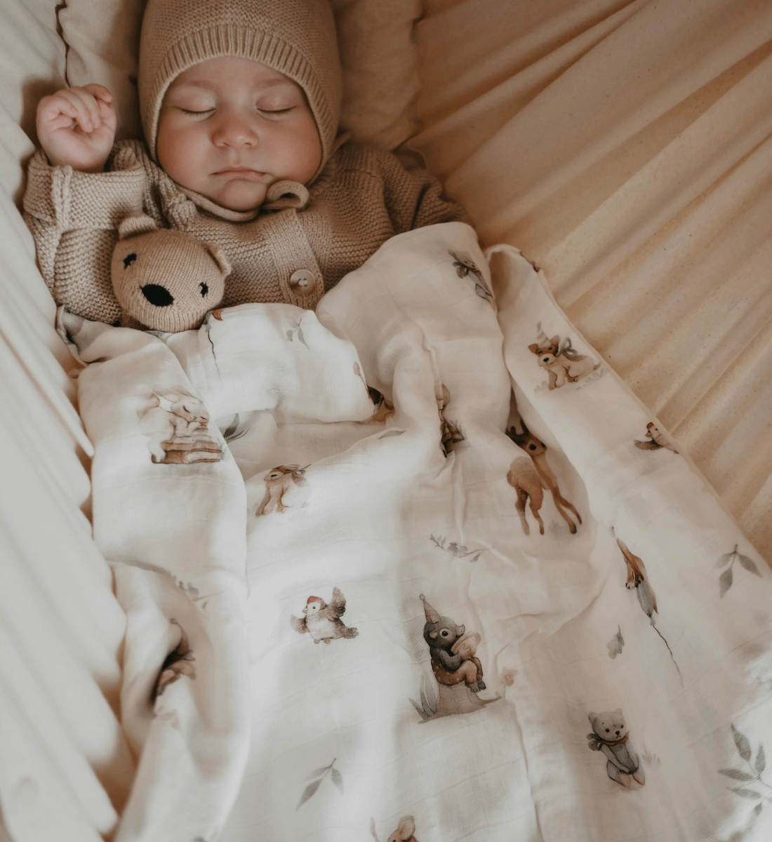 Lil' Leo Babyschuhe & Babymütze aus Merinowolle