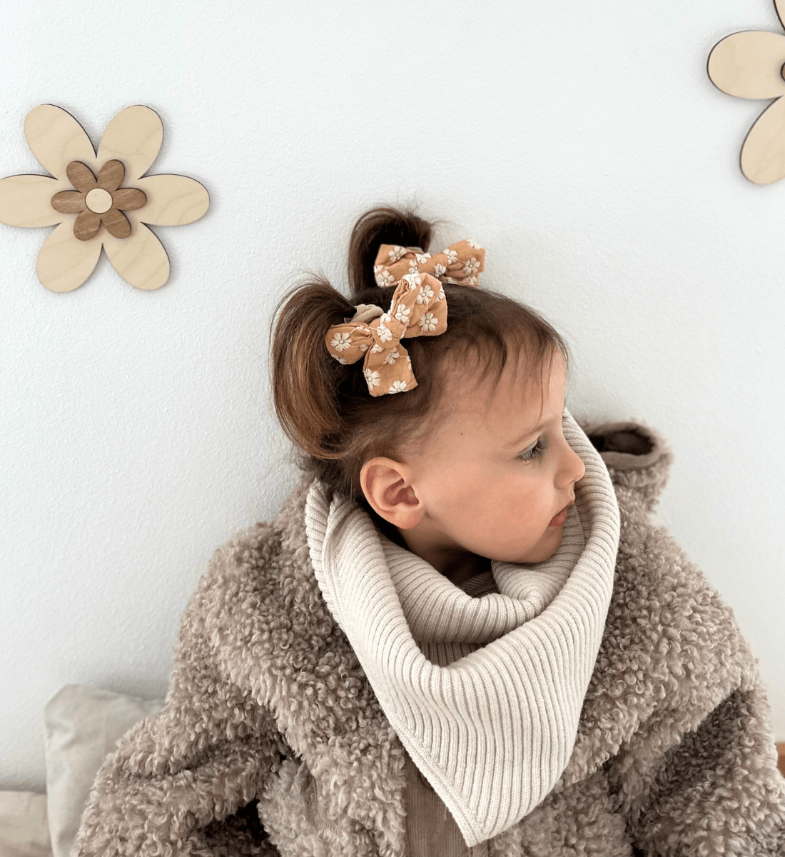 Dreieckstuch aus Merinowolle Lil' Leo