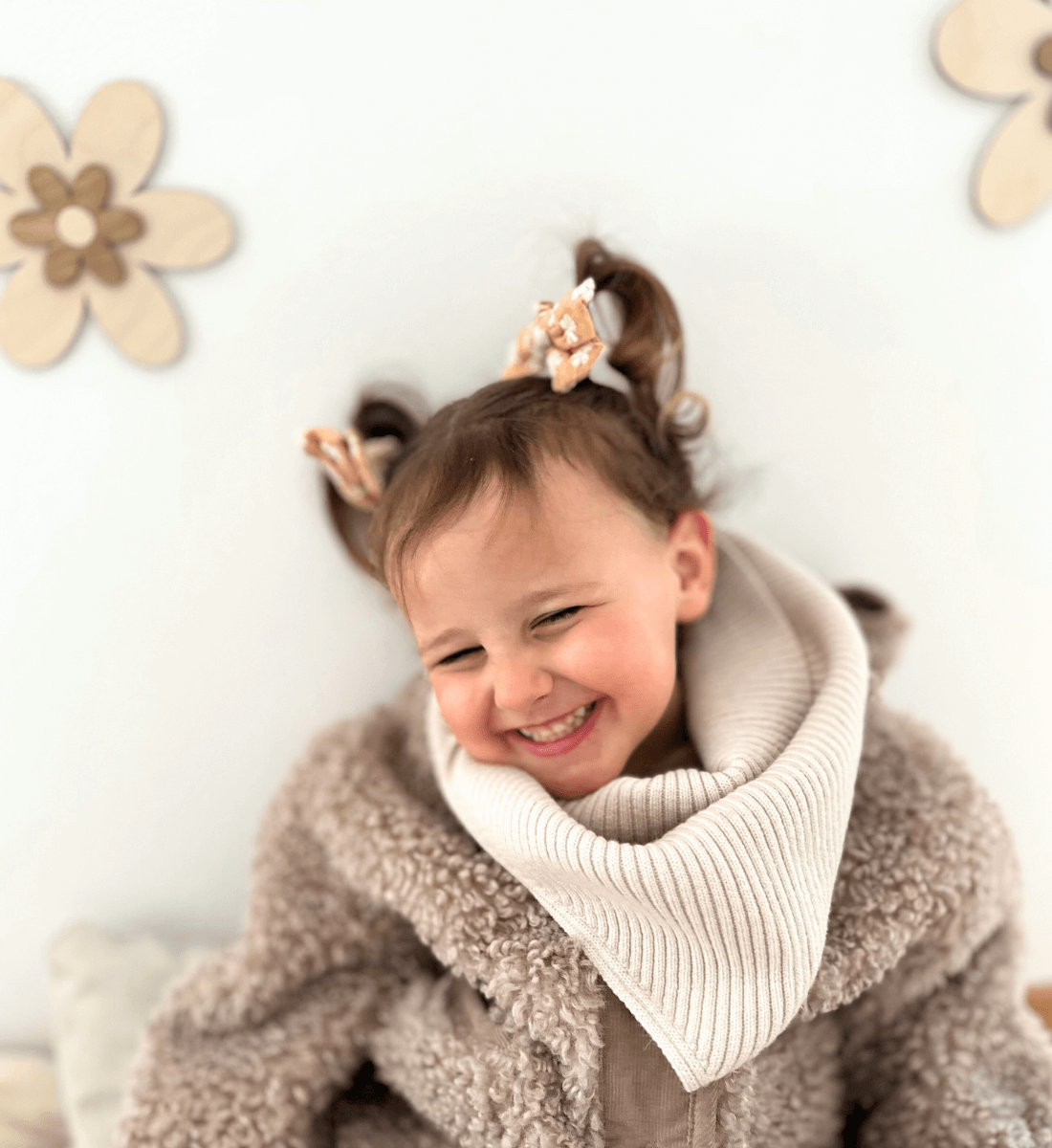 Dreieckstuch aus Merinowolle Lil' Leo