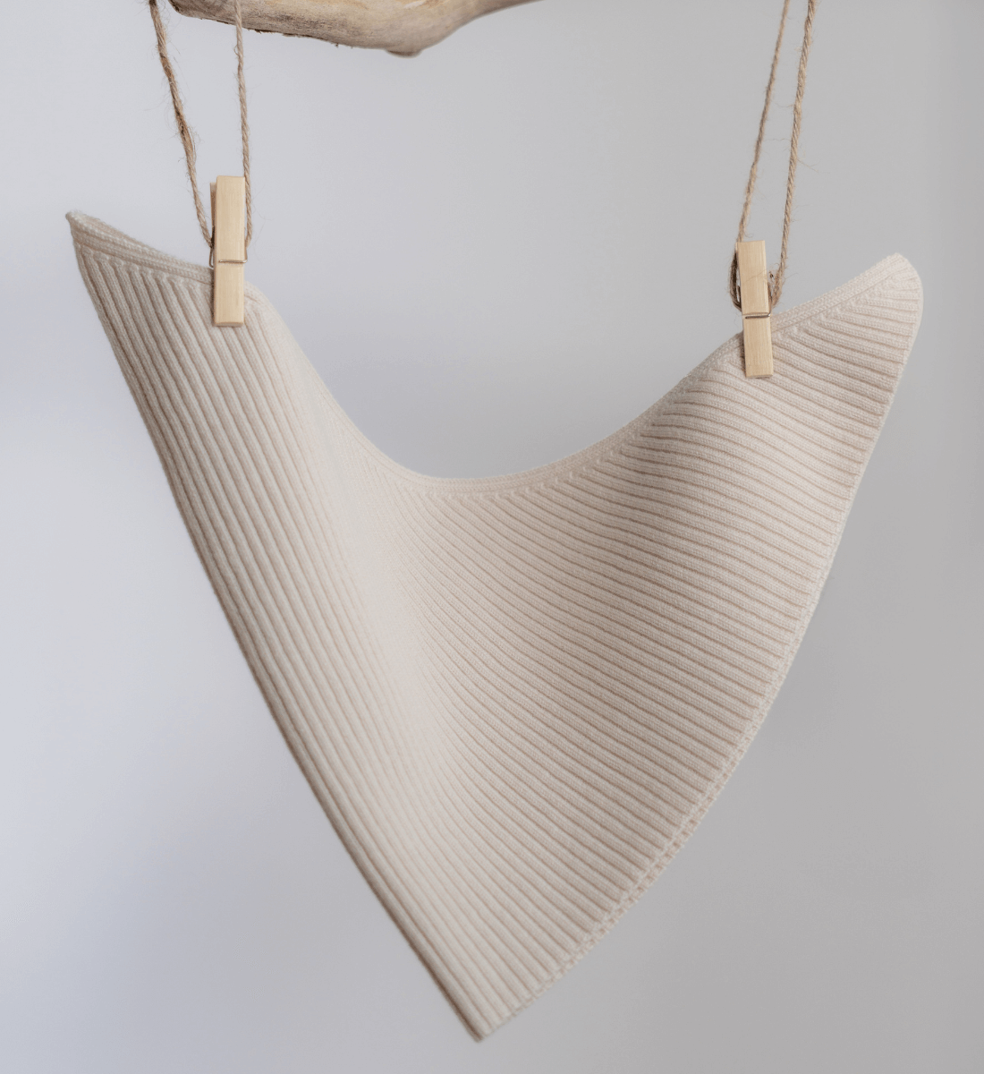 Dreieckstuch aus Merinowolle Lil' Leo