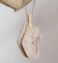 Babyschuhe in Creme aus 100% Merinowolle