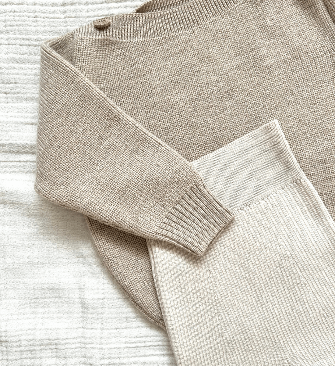 Babybekleidung Babypullover aus Merinowolle Lil' Leo