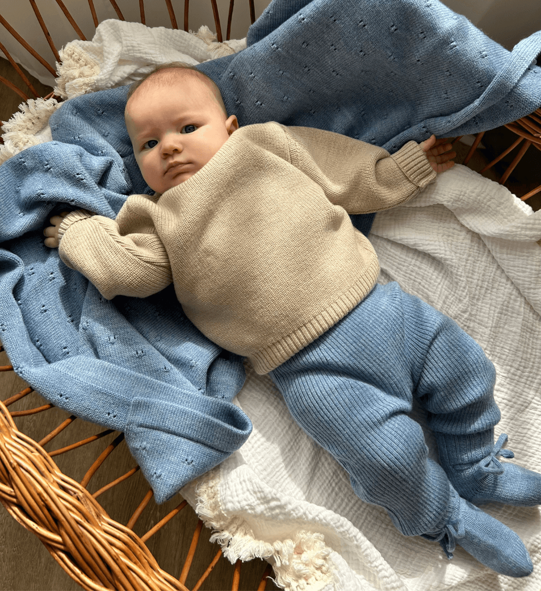 Babybekleidung Babydecke Babyschuhe Babysocken aus Merinowolle Lil' Leo