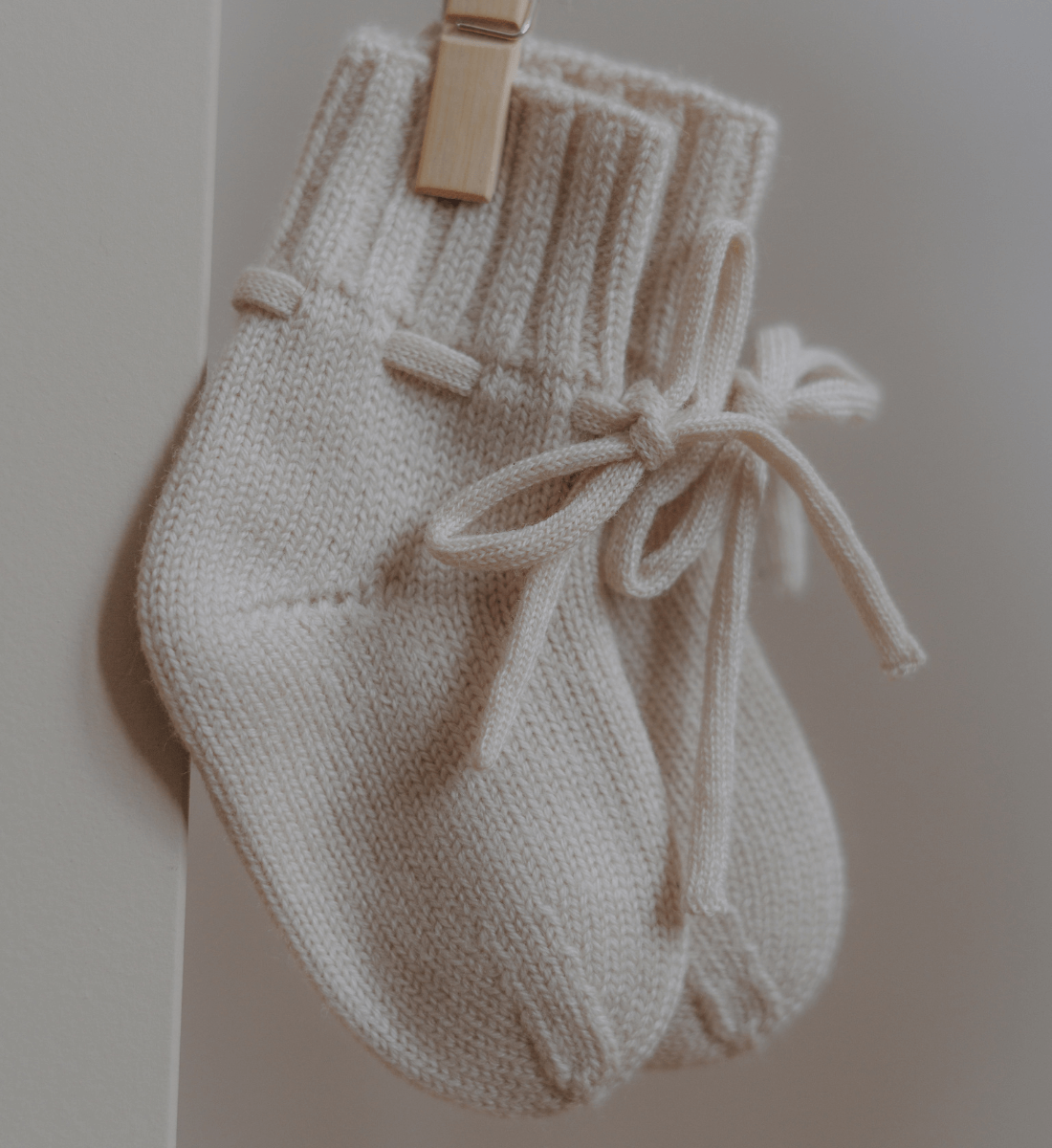 Babydecke, Babyleggings, Babypullover, Babyschuhe, Babymütze aus 100% Merinowolle Lil' Leo