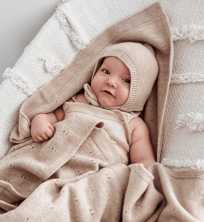 Babymütze in Sand aus 100% Merinowolle