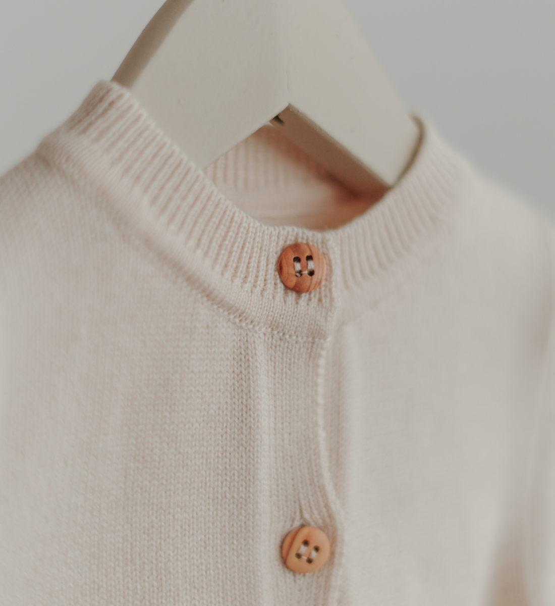 Beanie Cardigan Baby aus 100% Merinowolle Lil Leo