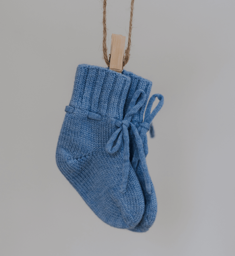 Babyschuhe in Blau Melange aus 100% Merinowolle