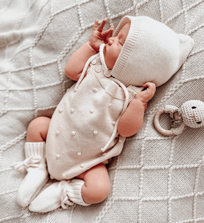 Babymütze in Creme aus 100% Merinowolle
