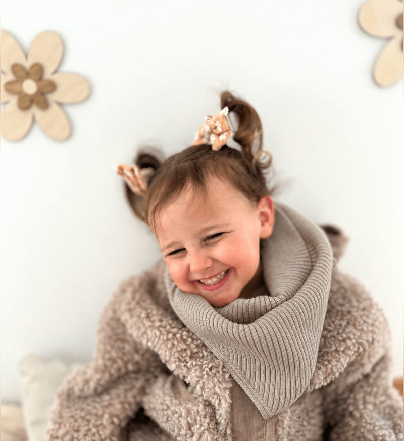 Vorbestellen KW46: Dreieckstuch in Camel Melange aus 100% Merinowolle
