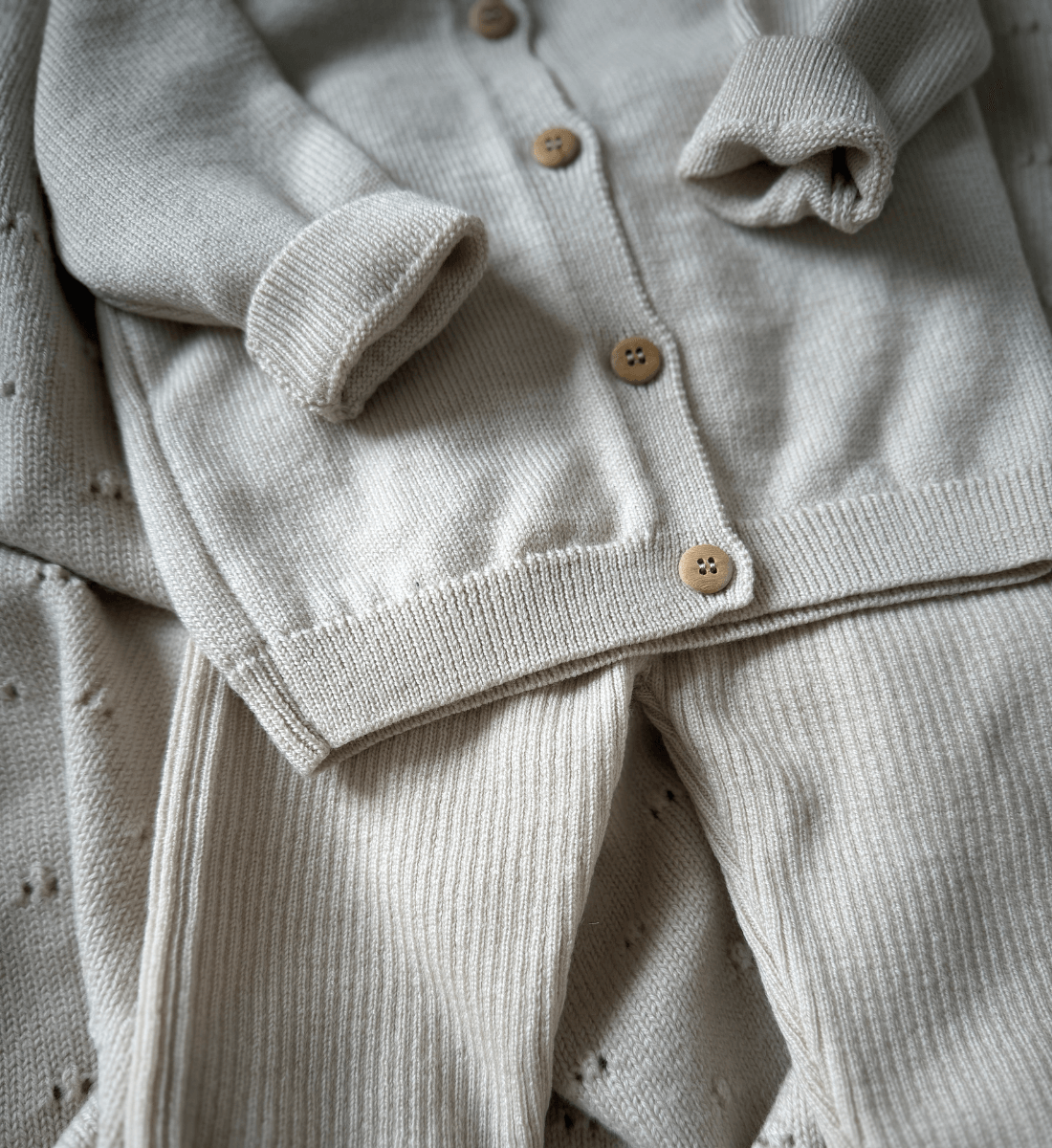 Cardigan für Babys aus 100% Merinowolle Lil' Leo
