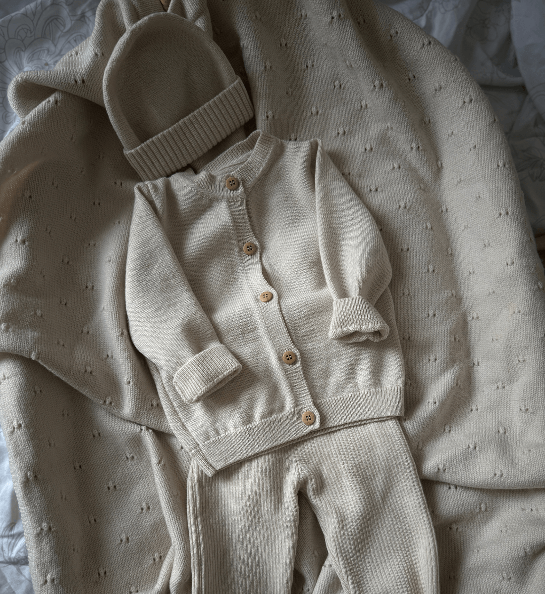 Beanie Cardigan Baby aus 100% Merinowolle Lil Leo